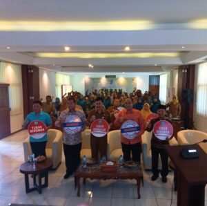 Kepala BNNP Jatim dan Bupati Tuban Ajak Masyarakat Perangi Narkoba