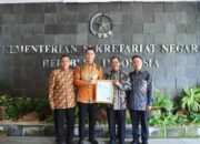 Pemkab Tuban Mendapatkan Penghargaan SPBE