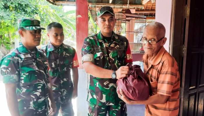 Peringati HUT ke-79, TNI Bojonegoro Salurkan Bantuan Sembako