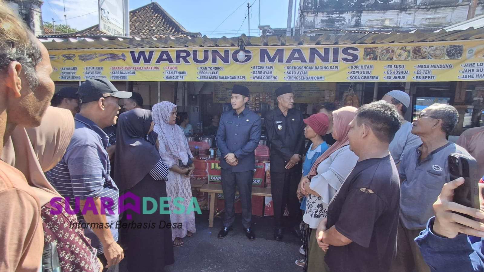 Bupati Tuban kunjungi pedagang pantai boom